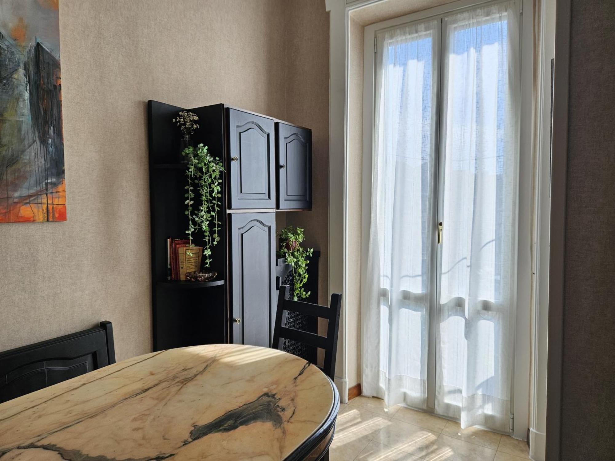 Homegallery - Elegante Appartamento Milanese 외부 사진