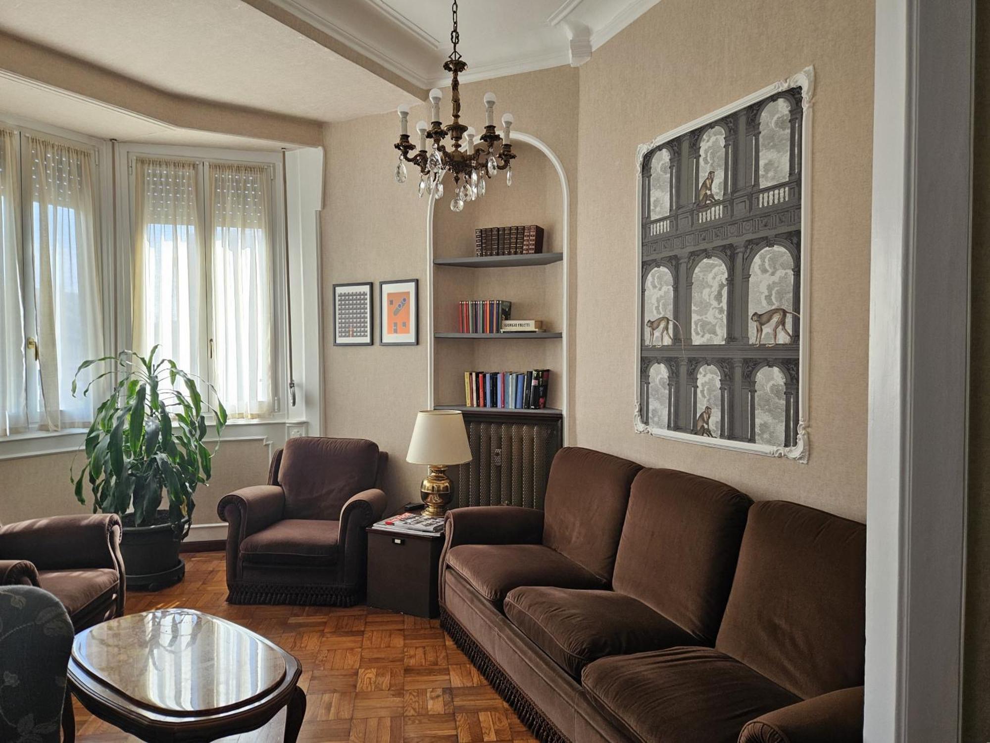 Homegallery - Elegante Appartamento Milanese 외부 사진
